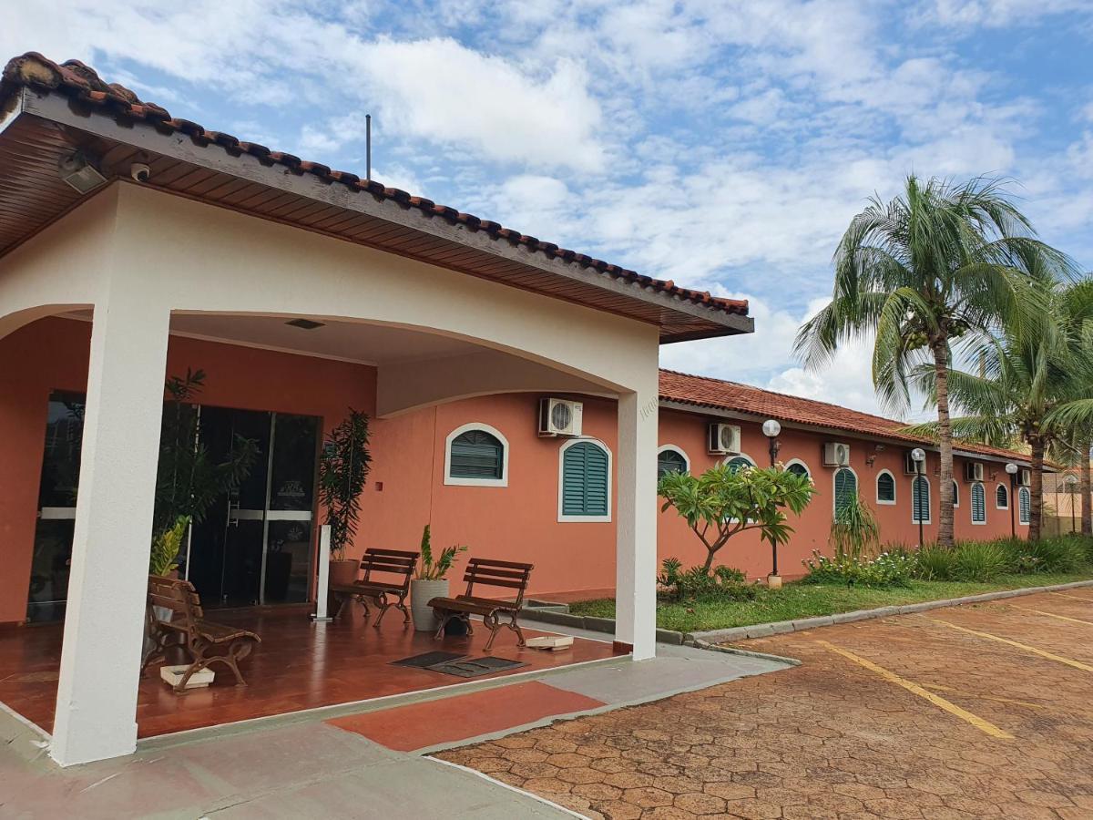 Hotel Recreio Dos Bandeirantes Sertãozinho Exterior foto